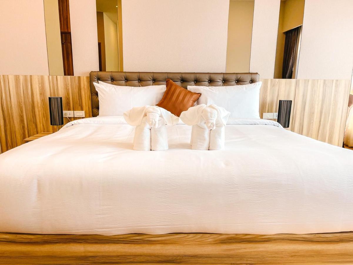 Sukruethai Hotel Chiang Mai - โรงแรมสุขฤทัย เชียงใหม่ Extérieur photo